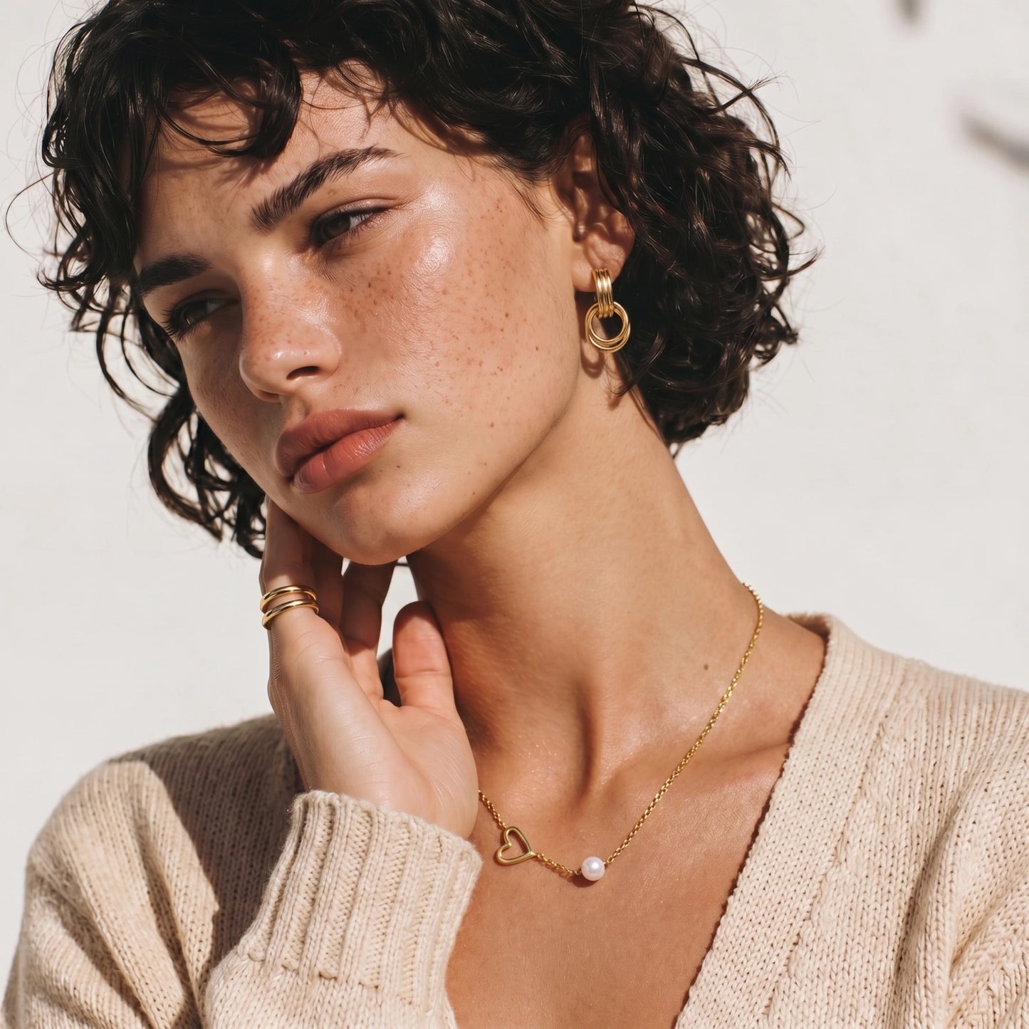 Pearl Heart Embrace Necklace | Anniro