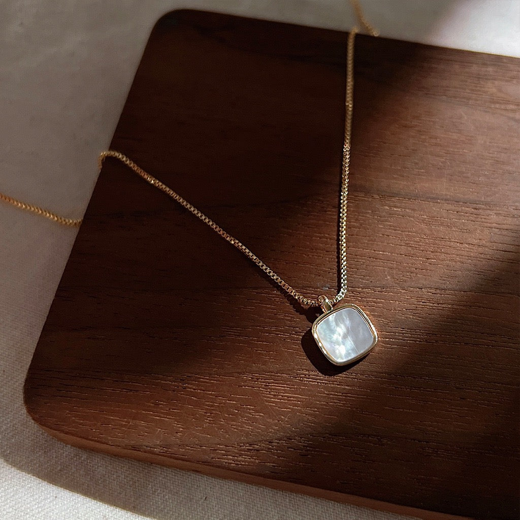 Square Mother of Pearl Pendant Necklace - 14K Gold Plated Necklace | ANNIRO Jewelry