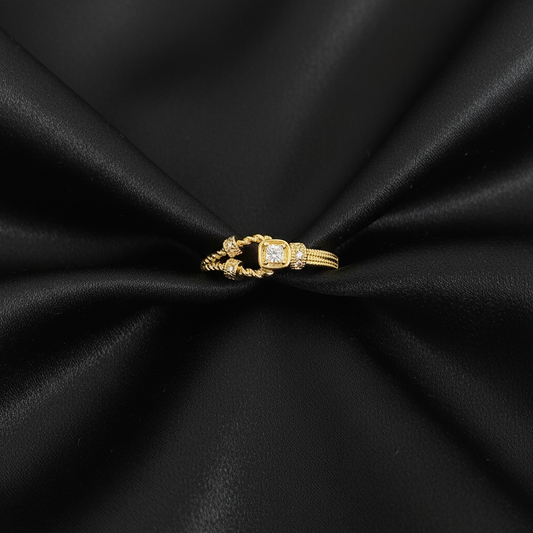 Vintage Horseshoe Buckle Crystal Ring - Gold Plated | ANNIRO Jewelry